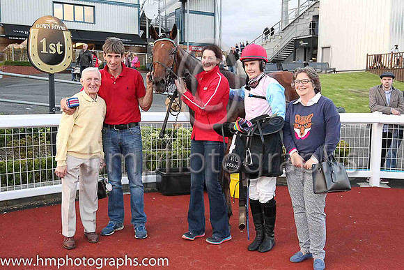01st Joy's Gift and Mr F Maguire (4, pink, light blue sleeves) , trainer Peter Maher