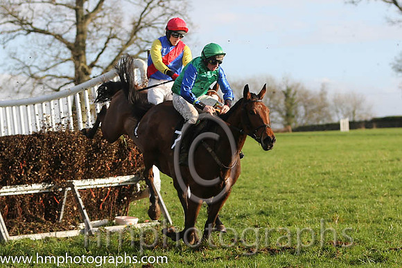 01 Murphys Filly and J J Codd - - 01st (7 ,light green, royal blue sleeves ) Trainer - Aidan Fitzgerald