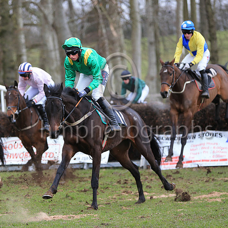 01st LOUGH DERG ROSE and J J Codd ( 11 , EMERALD GREEN,yellow epaulettes; emerald green sleeves; emerald green cap,yellow star ) Trainer: Denis Paul Murphy,, Owner : Coffey, P.G.
