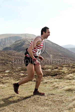 Ben Mounsey - Calder Valley Fell Runners - 11th in 2.12.40 -CU2D4248-e