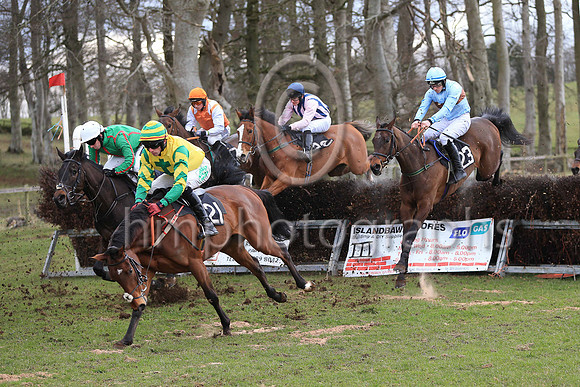 01st MALONE ROAD and B G Crawford ( 23 , LIGHT BLUE,brown hoop; light blue sleeves; light blue cap ) Trainer: S.R.B. Crawford,, Owner : Jane A. Buchanan