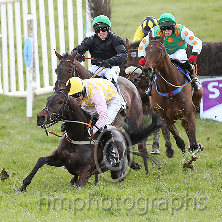 STORM HOME and M J O'Hare ( 11 , PINK  YELLOW CHECK; pink sleeves; yellow cap ) Trainer: Warren Ewing,, Owner : Warren Ewing