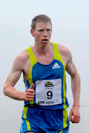 Andy Vernon (9) GBR , 7th in 27.04 - CU2D2943-e