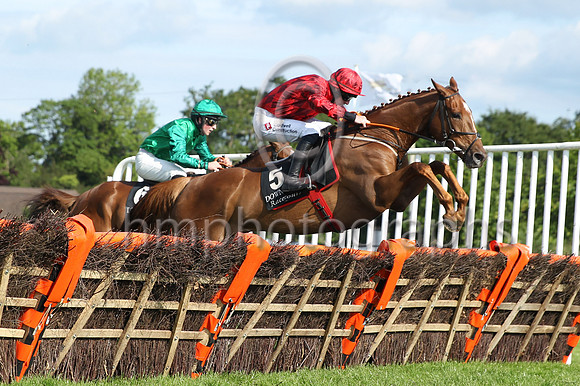 01st Banks Boy and J.W. Kennedy (5 ,red and black diamonds ), Trainer:Gordon Elliott , Owner:Mrs Ann Marie McManus