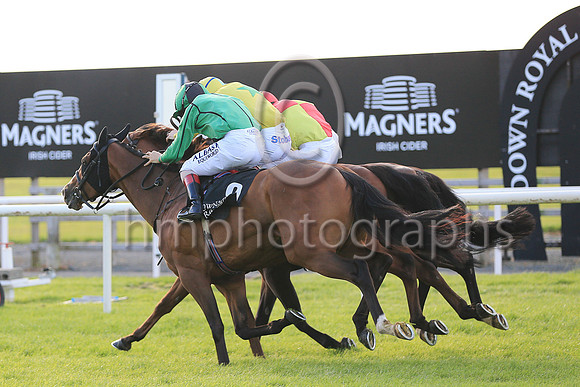01st Guanabara Bay  Declan McDonogh (3, yellow, emerald green star) Trainer Adrian McGuinness, Owner Sean F Gallagher