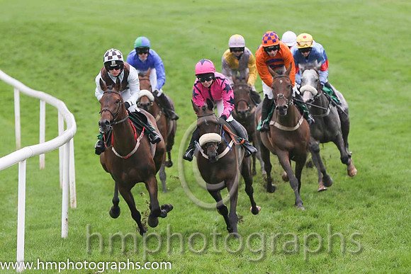 02 Angus Milan & Ms N Carberry - 2nd(1,beige & purple chevron) & 04 Mine Now & Ms L O'Neill - 4th(4,pink , blue seams)