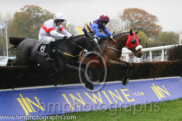 07 London Bridge and N P Madden - - 07th (8 ,white, red hoop ) Trainer - N Meade