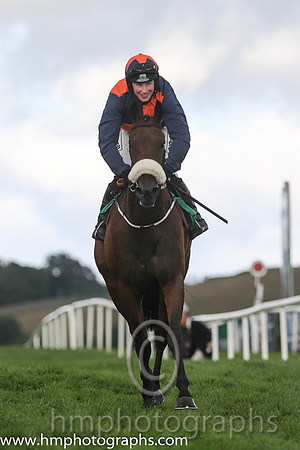 01 Tom's Article & Ms N Carberry - winners (3, orange and blue qtrd) - AA1V0970