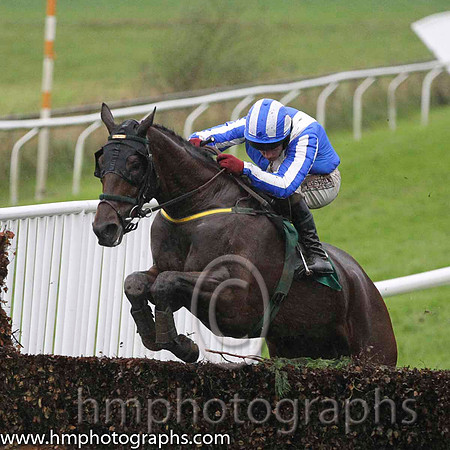 01 Pat Garrett & D J Condon- winner (6,royal blue, white sash ) - FT8E9098-12