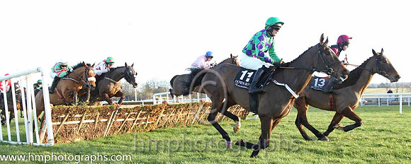 06 Rudolf & M Darcy - 6th (11, emerald green and purple diamonds ) &13 SunsetsToRise & J S McGarvey - 13th (13, black, white star, maroon sleeves) - CU2D9794-30