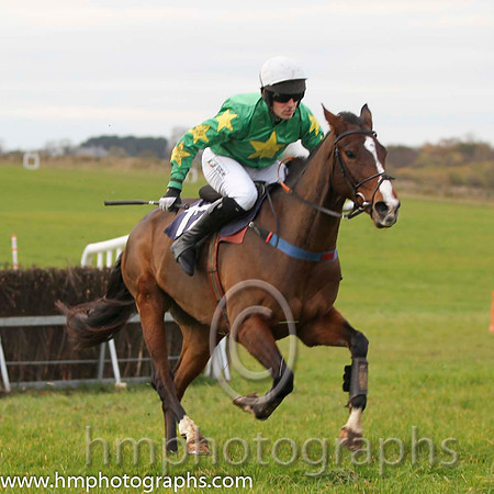 09 Ryansbrook & B O'Neill - Fell (12, emerald green, yellow star) - FT8E0849-20