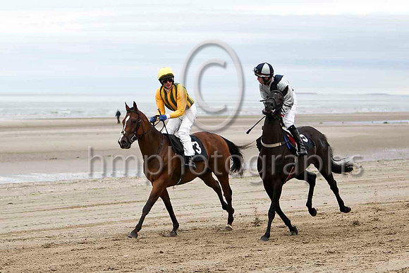 Lovestoned - 6th, Jockey P Townend & Arkango - 7th, Jockey L F Roche - FT8E4174-e2