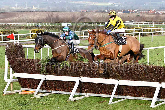 Vardas Supreme & D J Bates - 2nd & Hidden Present & B R Dalton - 3rd - FT8E9130-e