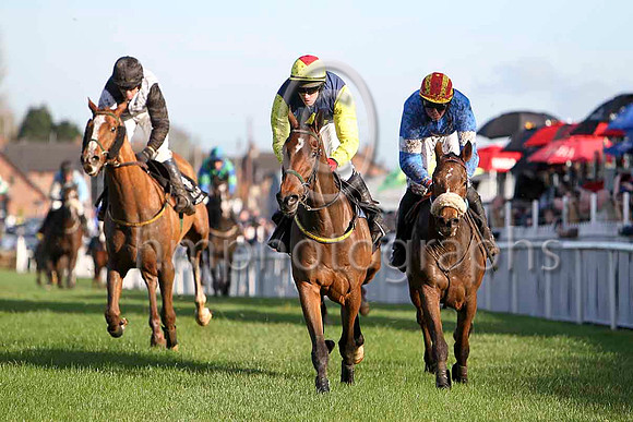 Leroy Parker 3rd - Jockey P Carberry , Blue Cannon Winner - Jockey D J Condon & Experimentalist 2nd - Jockey K M Donoghue - FT8E6432-e