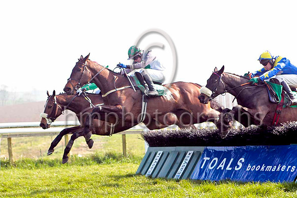 Hidden Future & P Townend - 3rd  & Dirar & P Carberry - Winner - CU2D0575-e