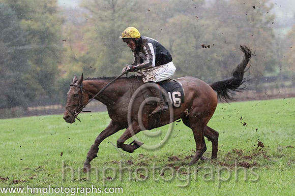 03 Golanzine & Derek O'Connor - 3rd (16, black, white disc) - FT8E9542-44