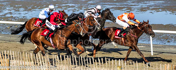 05 - Lily's Star & R Walsh - 5th (4, red and black diabolo) & Jembatt & C D Hayes - 4th (8, orange, white braces ) - FT8E0753-e2ac-1