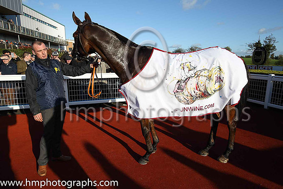 01st Valseur Lido and R Walsh ( 7 , maroon, white star, blue cap ) Trainer - H de Bromhead , Owner - Gigginstown House Stud