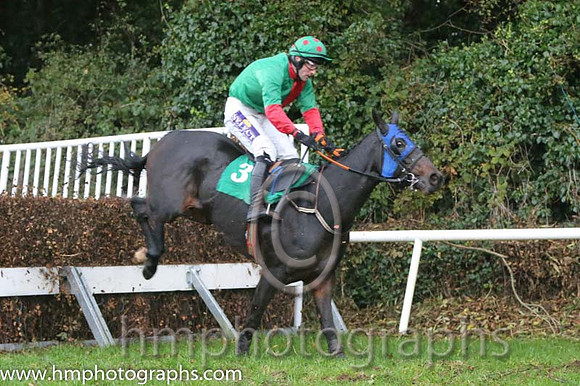 05 Imperial Joey and B T O'Connell - - 05th (3 ,Red and Green halves ) Trainer - P J Rothwell