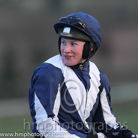 01 Alberta &amp; N. Carberry - Trainer: Gordon Elliott - Owner: Cullentra Racing Syndicate ( blue, white chevron )