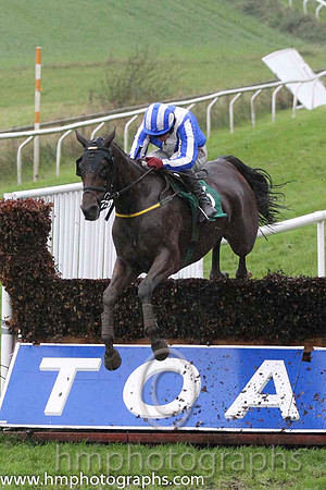 01 Pat Garrett & D J Condon- winner (6,royal blue, white sash ) - FT8E9083-1-2