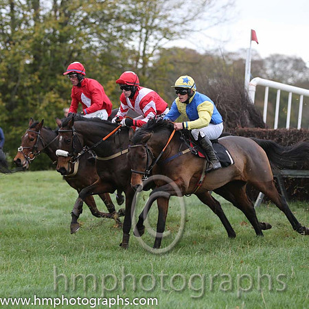 07 Darsi O'Grady and R James - F - 07th (1 ,yellow and blue halvd ) Trainer - Colin Bowe