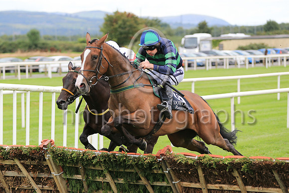 1st Minnie Dahill and R Walsh ( 10 , dark blue and emerald green hoops ) Trainer - T M Walsh , Owner - Micheal D Ryan