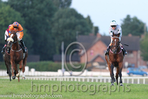 01 Manalapan & C D Hayes - winners (2, grey , dark green spots on sleeves)  - CU2D8704
