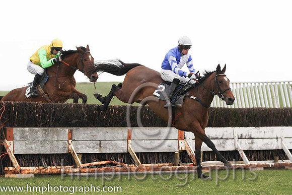 02 Lady Wilton Milan & B O'Neill - 2nd (2, royal blue and white halvd ) - FT8E3180-29
