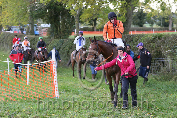 01st Bach De Clermont (Fr) and D Lavery ( 21 , ORANGE,black seams; orange,black seams sleeves; black cap ) Trainer: B.R. Hamilton,, Owner : Nigel Baring