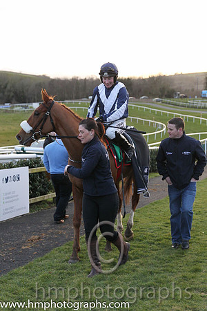 01 Alberta &amp; N. Carberry - Trainer: Gordon Elliott - Owner: Cullentra Racing Syndicate ( blue, white chevron )