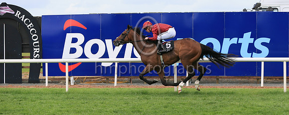 01st Spartan Army (5 red, orange hoops ) Jockey: Shane Crosse , Trainer: Joseph Patrick O'Brien