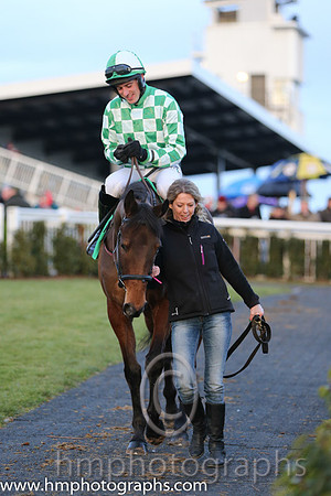 Race 7 4th - Rathvilly Grand (IRE) (6 ) Jockey: Mr B O'Neill (3) - Trainer: Miss T L Cogan - green and white check