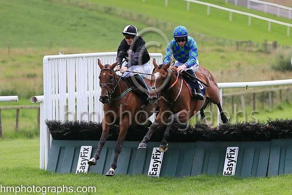01st Ebasari (3 , green and blue check ) Jockey: Jack Kennedy , Trainer: Gordon Elliott