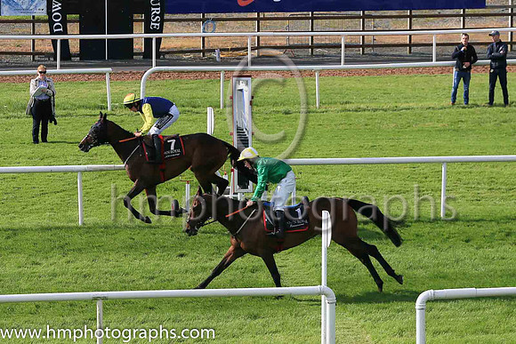 05th Ask Philip and Kevin A Murphy(4) (1 ,green ), Trainer:Gordon Elliott , Owner:Little Emperor Syndicate