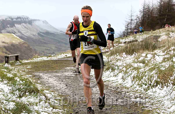 Sharon Trimble - North Belfast Harriers, Ist Women in 36.56  - FT8E8078-e