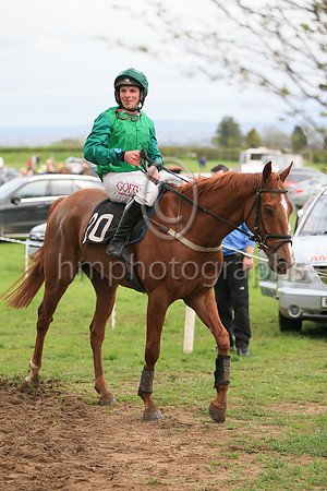 01st IT'S FOR ME (FR) and B G Crawford ( 20 , EMERALD GREEN; dark green sleeves; dark green cap,emerald green spots ) Trainer: S.R.B. Crawford,, Owner : Isaac Souede Simon Munir