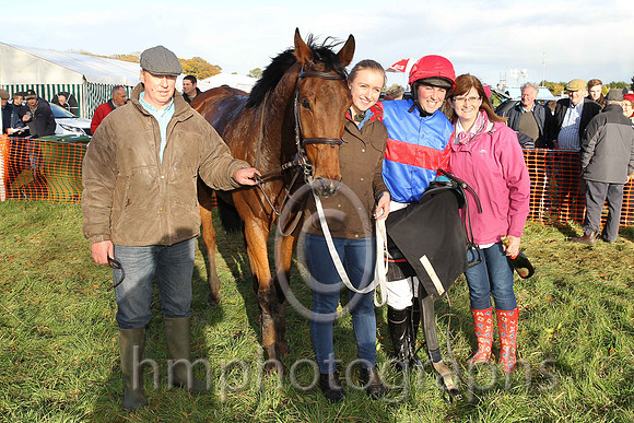 01st American Image and J Cresswell ( 1 , ROYAL BLUE,red hoop; red sleeves; red cap ) Trainer: S. Michael Millar,, Owner : S. Michael Millar