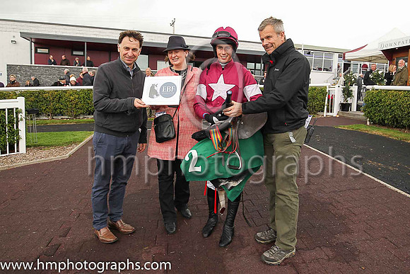01st Marinero and B J Cooper ( 2 , maroon, white star ) Trainer - H de Bromhead , Owner - Gigginstown House Stud