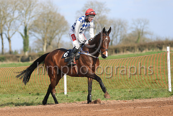 01st MANETTI and Derek O'Connor ( 6 ,Antrim (H) - NAVY , WHITE DIAMONDS; white sleeves; red cap ) Trainer: I. R. Ferguson , Owner : R.A. Bartlett
