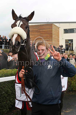 Kauto Star &  Dan Skelton assistant to Paul Nicholls - FT8E4759-e2