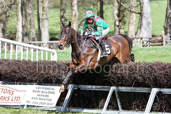 Fort View Wings & J J Codd - Winner - FT8E0993-e2