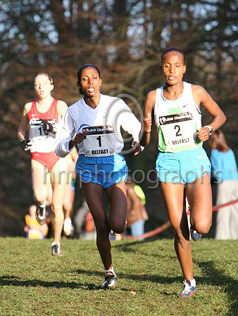 Kate Reed (10) England 4th in 19.45 Etalemehu KIdane (1) Ethopia, Winner in 19.29, Teyiba Erkesso (2) Ethopia 2nd in 19.33 - IMG_6710-e3a4j