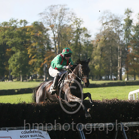 01st Ticinese (Gb) and M J O'Hare ( 6 , EMERALD GREEN,red braces; emerald green, plain sleeves; emerald green cap,red diamonds ) Trainer: Graham McKeever,, Owner : Mrs M.E. Hagan