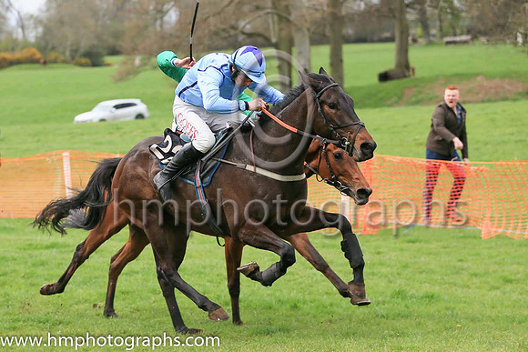 01st LARGY FORCE and B G Crawford ( 22 , EMERALD GREEN,purple star; emerald green sleeves,purple stars; purple cap,emerald green stars ) Trainer: S.R.B. Crawford,, Owner : Martin McGrogan Raymond Scul