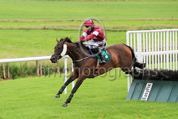 01st Etincelle Lioterie and J J Slevin ( 5 , maroon, white star ) Trainer - J P O'Brien , Owner - Gigginstown House Stud