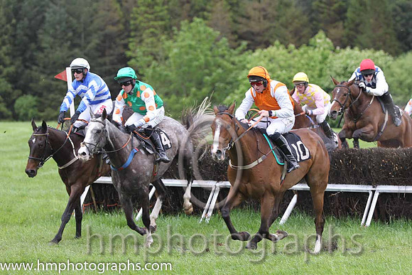 01 KnockYourSocksOff & J J Codd - winners (10, orange, white epaulettes ) - FT8E6658-31