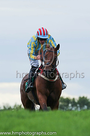 01st Bertie Bell and D N Russell ( 1 , yellow and light blue stripes ) Trainer - B R Hamilton , Owner - A J Thompson