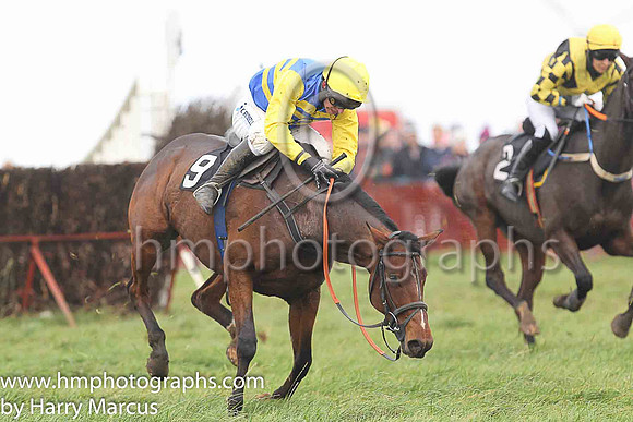 SHIPWRECK and N McParlan ( 9 , ROYAL BLUE  YELLOW HOOPS; yellow sleeves; yellow cap ) Trainer: C.A. McBratney , Owner : Templeburn Racing Syndicate