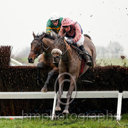 R3 Oscar Barton  Mr T Donworth - winners, followed by On the Fringe  Ms Nina Carberry - 2nd